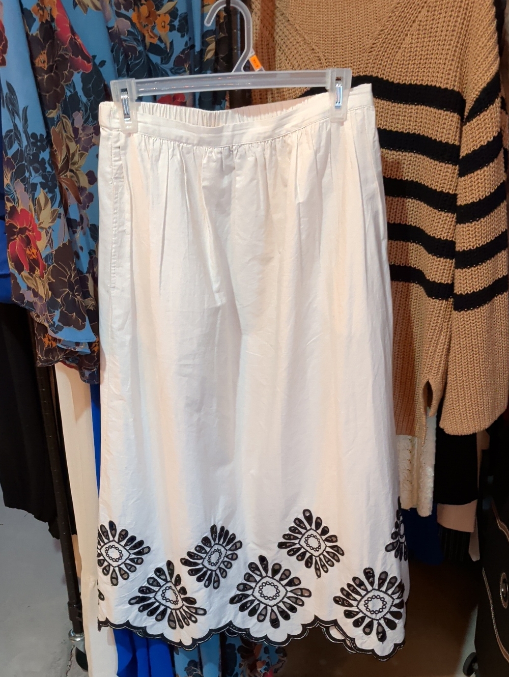 Universal Thread White Midi Skirt with Black Scalloped Embroidery